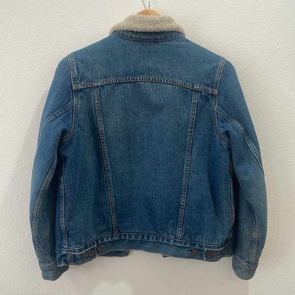 Levi's Denim Sherpa Trucker Jacket - Picture 6 of 7